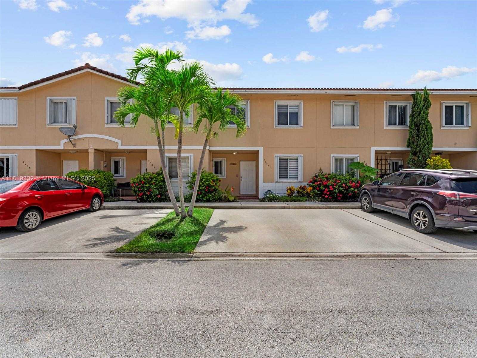 Small Image of 17337 SOUTH WEST 140TH CT, Miami Number 3