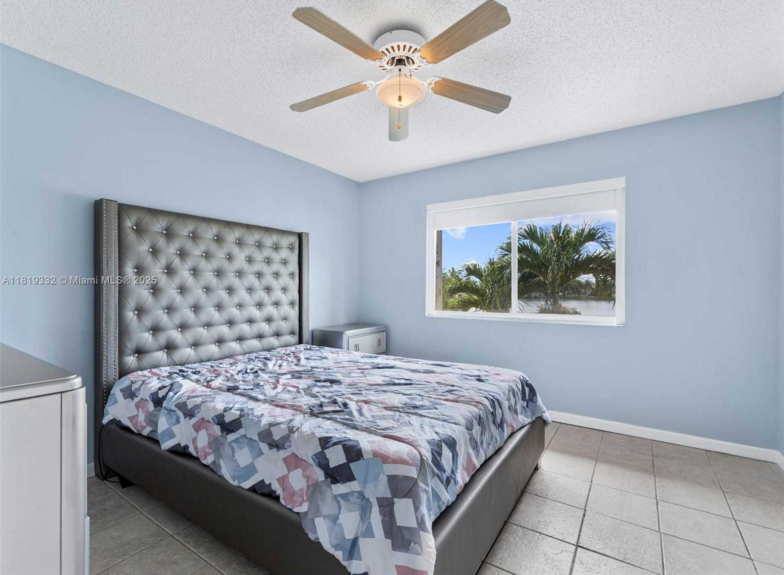 Small Image of 17337 SOUTH WEST 140TH CT, Miami Number 30