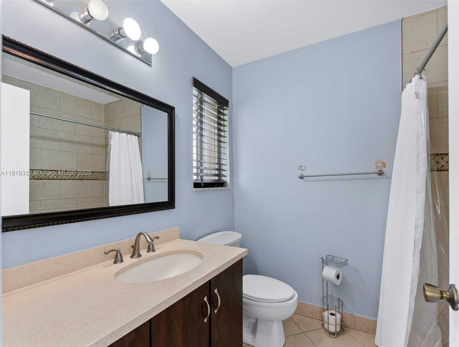 Small Image of 17337 SOUTH WEST 140TH CT, Miami Number 33