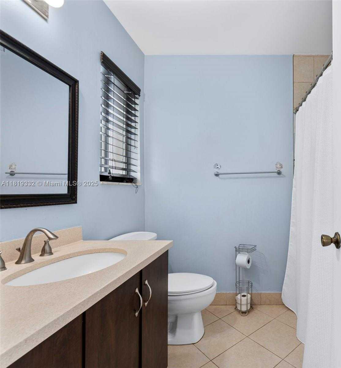 Small Image of 17337 SOUTH WEST 140TH CT, Miami Number 35