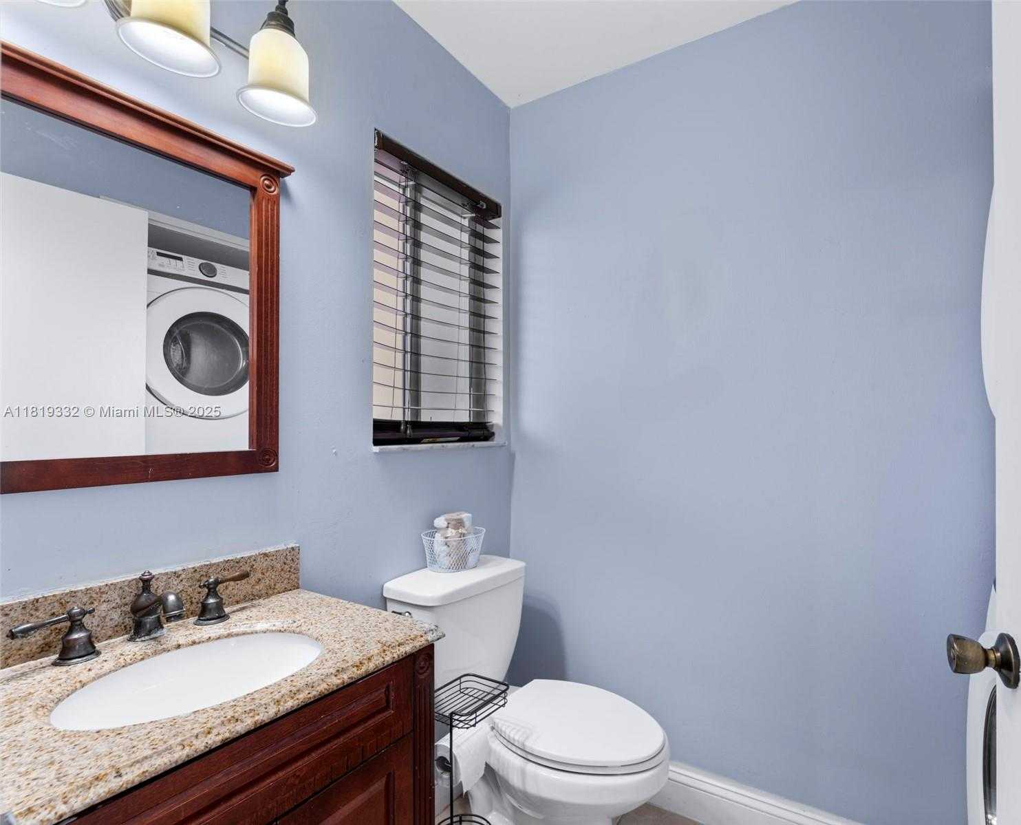 Small Image of 17337 SOUTH WEST 140TH CT, Miami Number 6