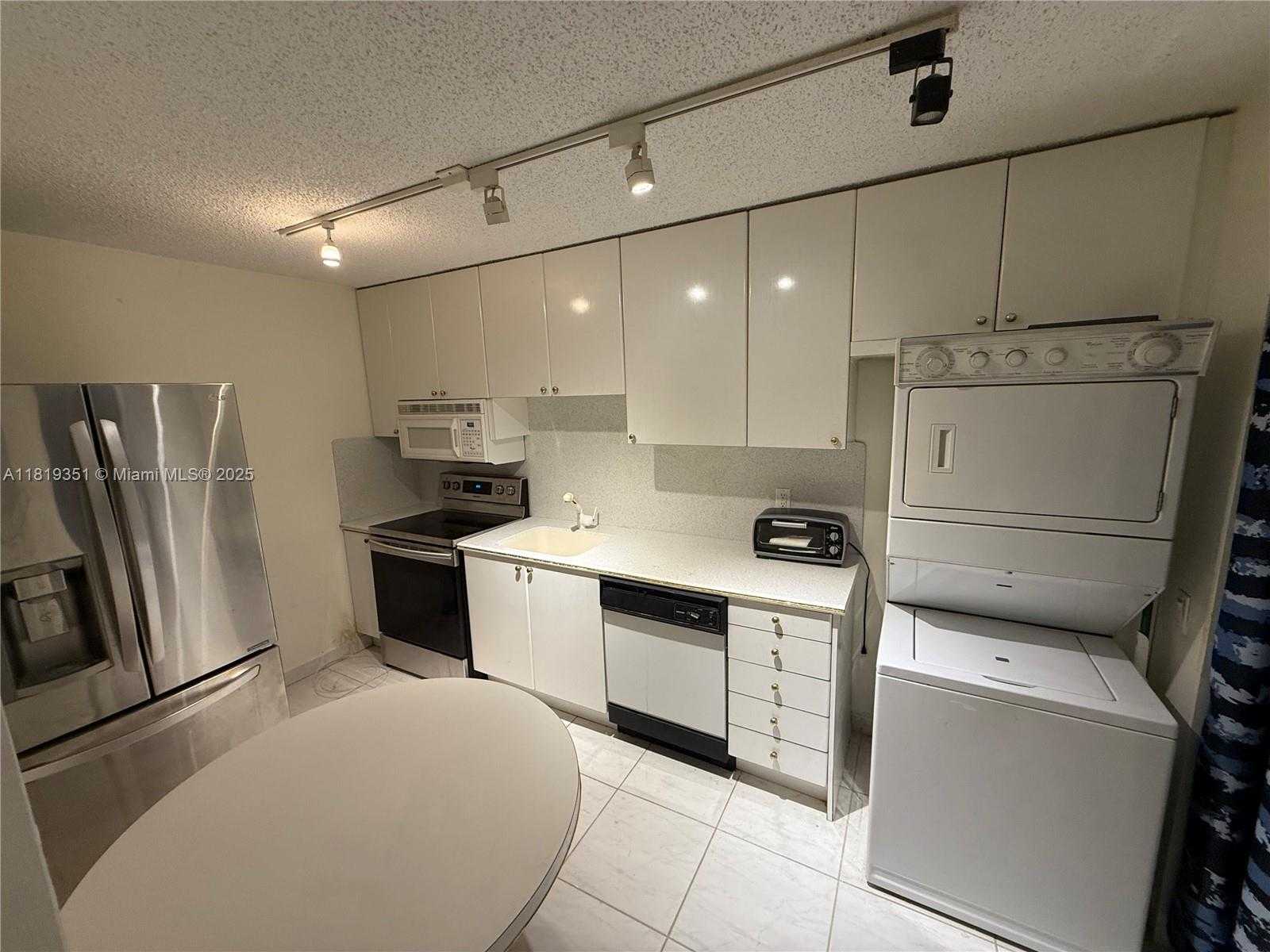 Small Image of 9273 COLLINS AVE #1101, Surfside Number 8