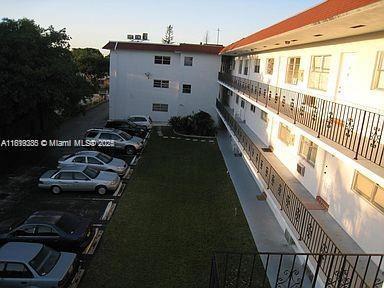 Small Image of 2420 JOHNSON ST #202, Hollywood Number 2