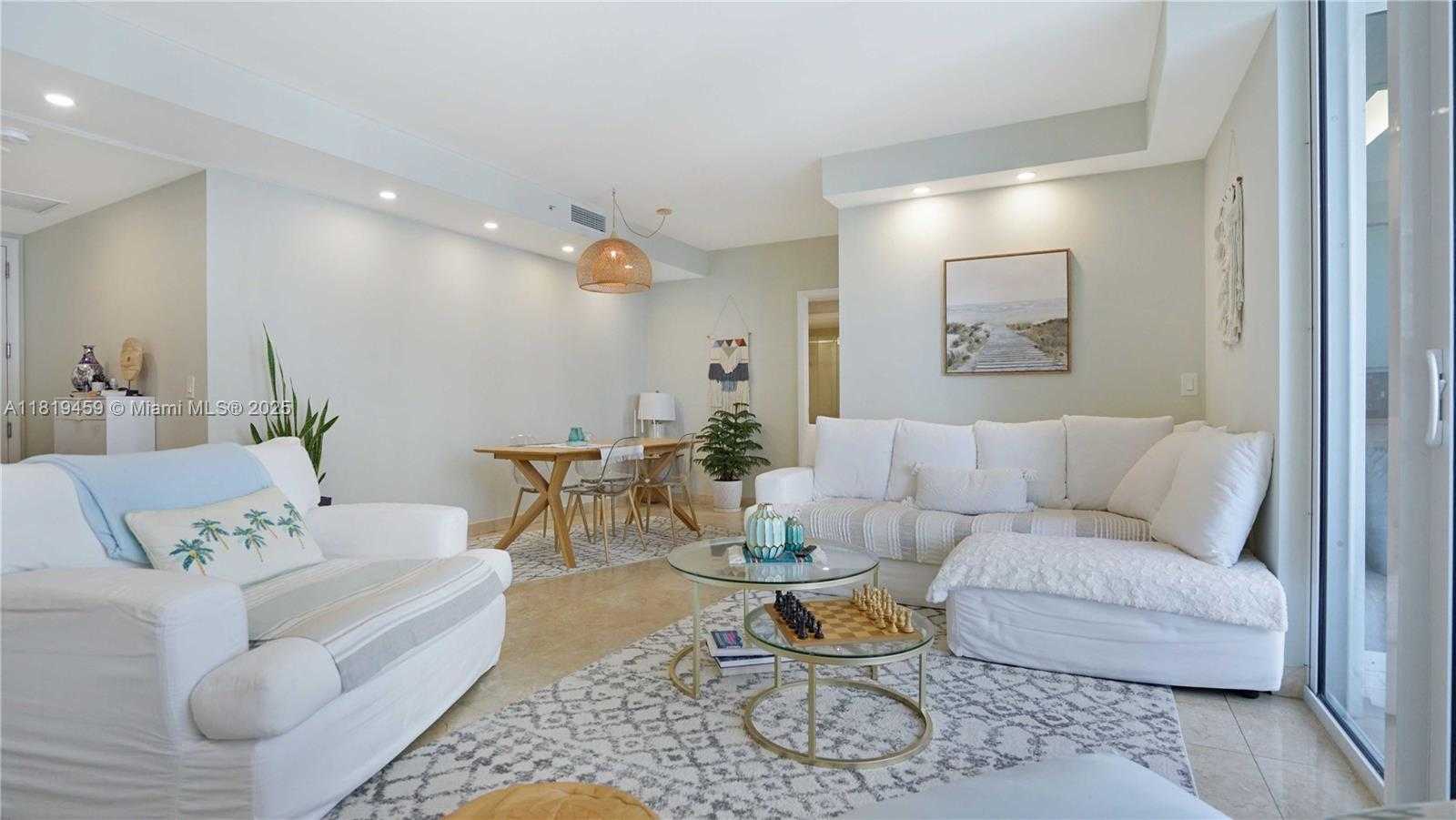 Small Image of 801 BRICKELL KEY BLVD #2210, Miami Number 15