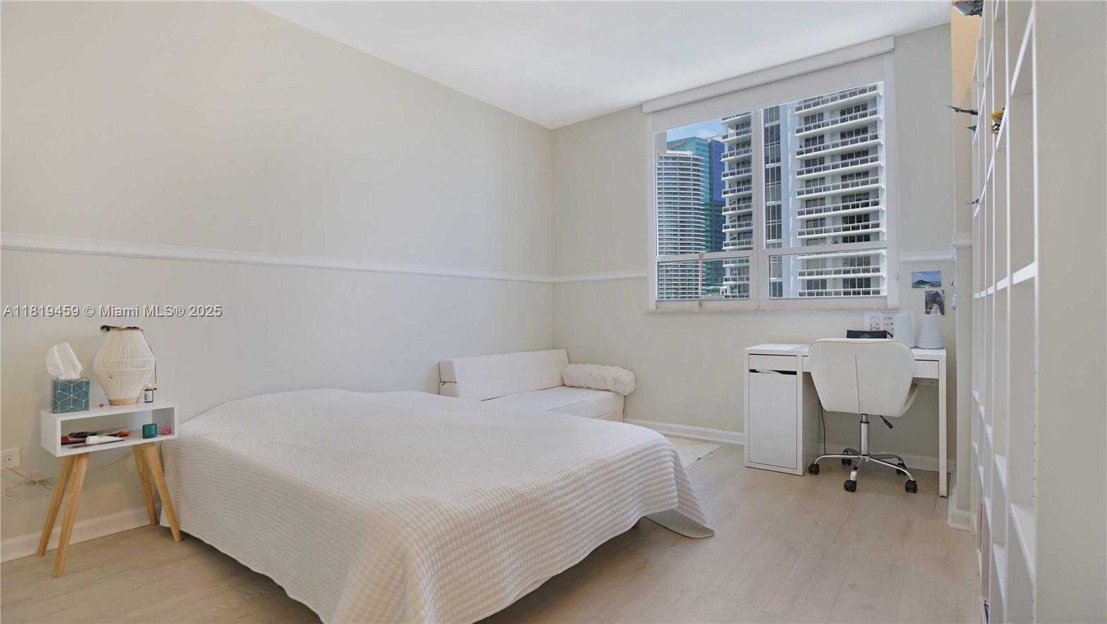 Small Image of 801 BRICKELL KEY BLVD #2210, Miami Number 23