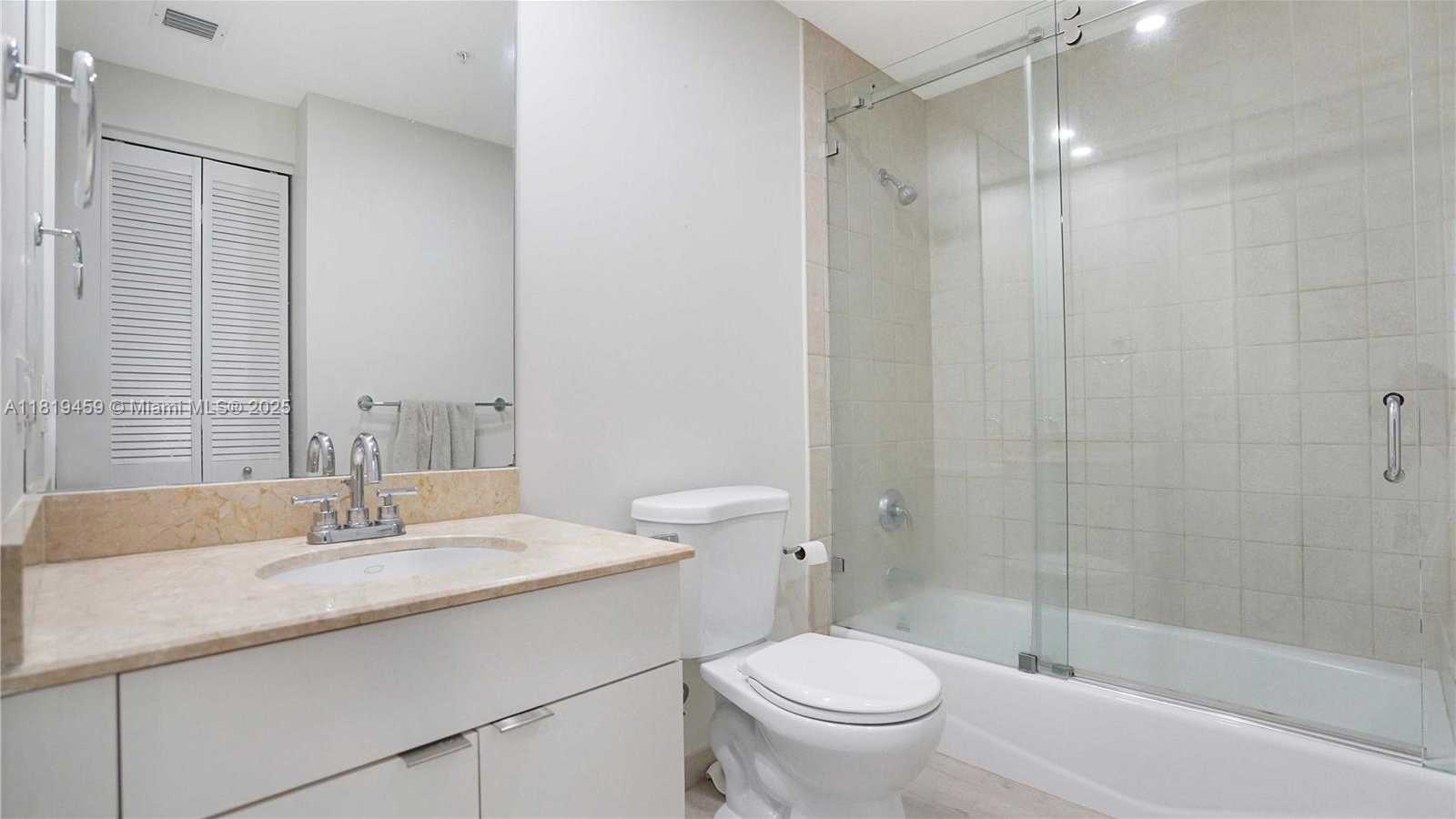 Small Image of 801 BRICKELL KEY BLVD #2210, Miami Number 26