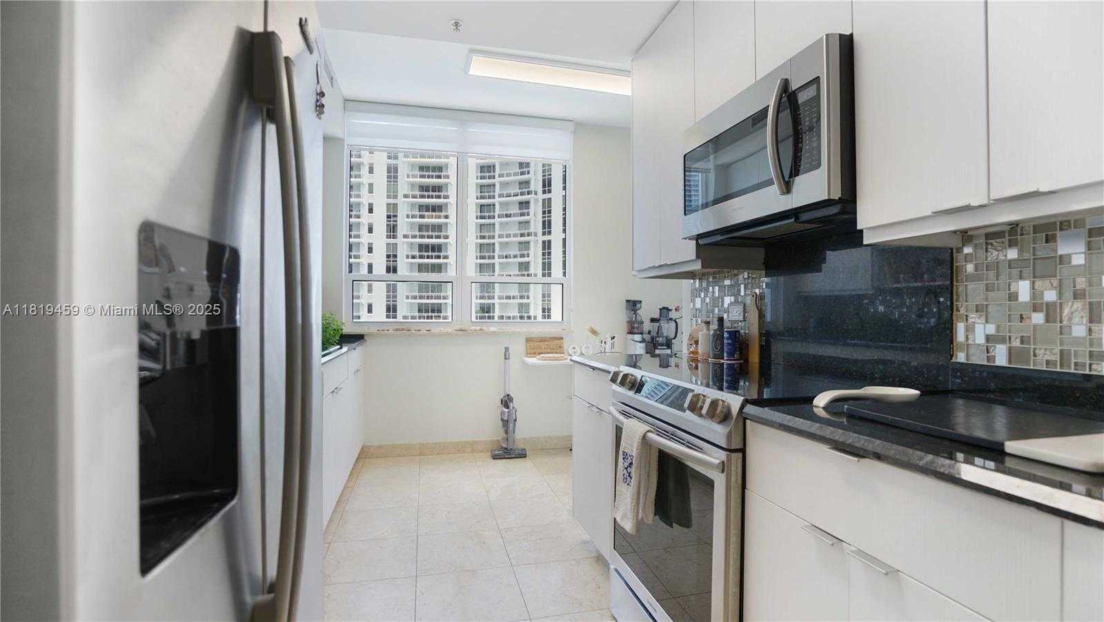 Small Image of 801 BRICKELL KEY BLVD #2210, Miami Number 33