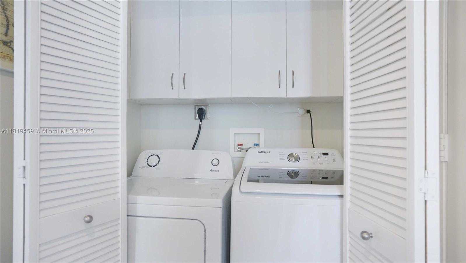 Small Image of 801 BRICKELL KEY BLVD #2210, Miami Number 36