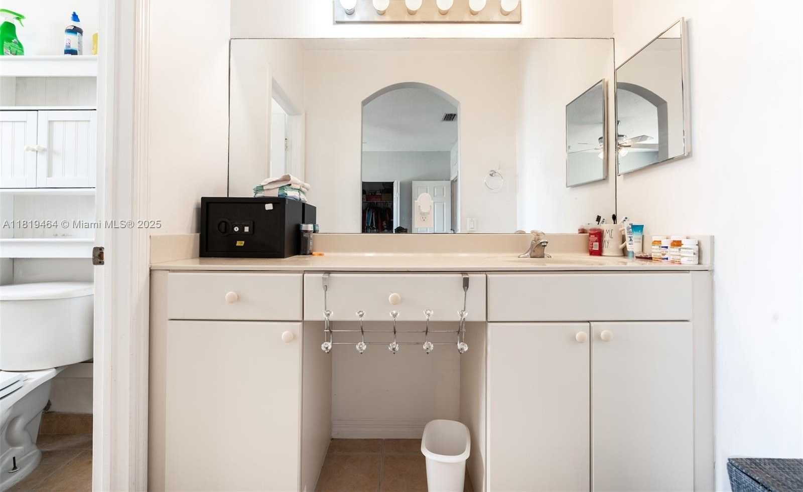 Small Image of 5000 SOUTH WEST 136TH AVE, Miramar Number 12