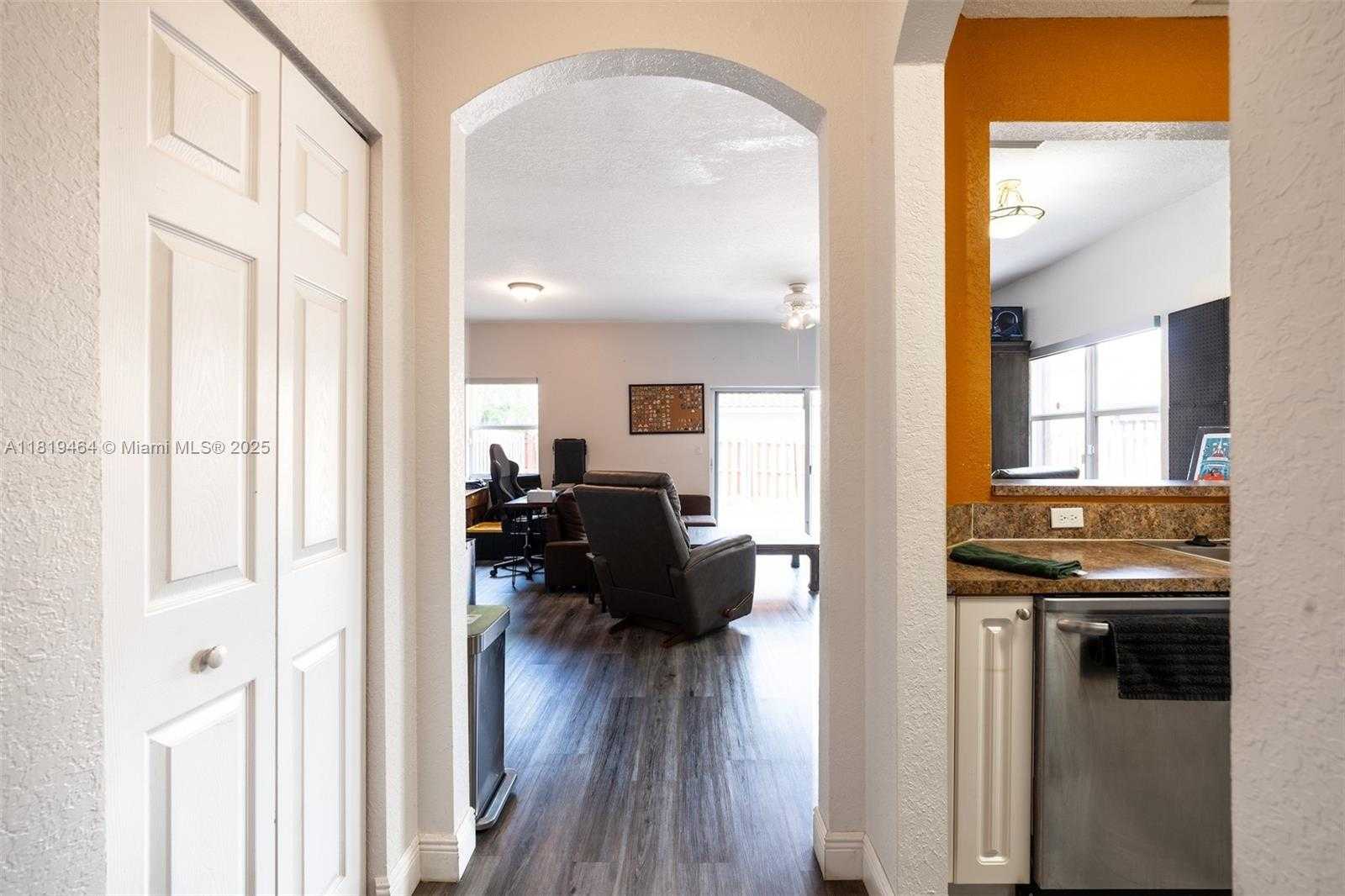 Small Image of 5000 SOUTH WEST 136TH AVE, Miramar Number 4