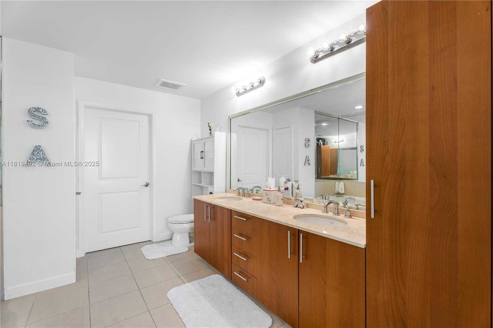 Small Image of 1945 SOUTH OCEAN DR #2209, Hallandale Beach Number 11
