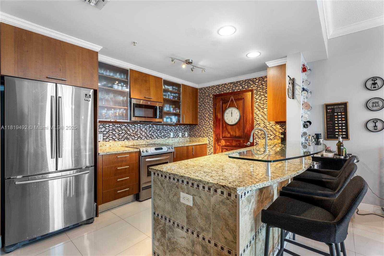 Small Image of 1945 SOUTH OCEAN DR #2209, Hallandale Beach Number 6
