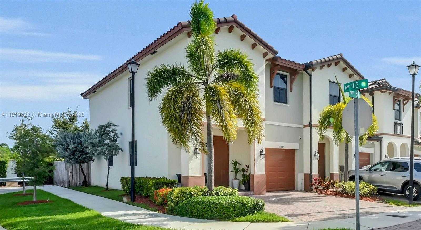 Small Image of 10380 NORTH WEST 88TH TER, Doral Number 2