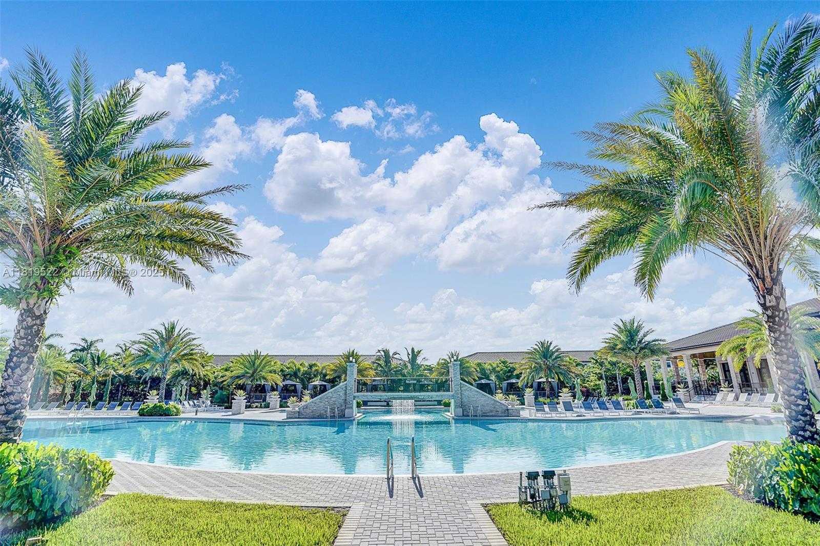 Small Image of 10380 NORTH WEST 88TH TER, Doral Number 39