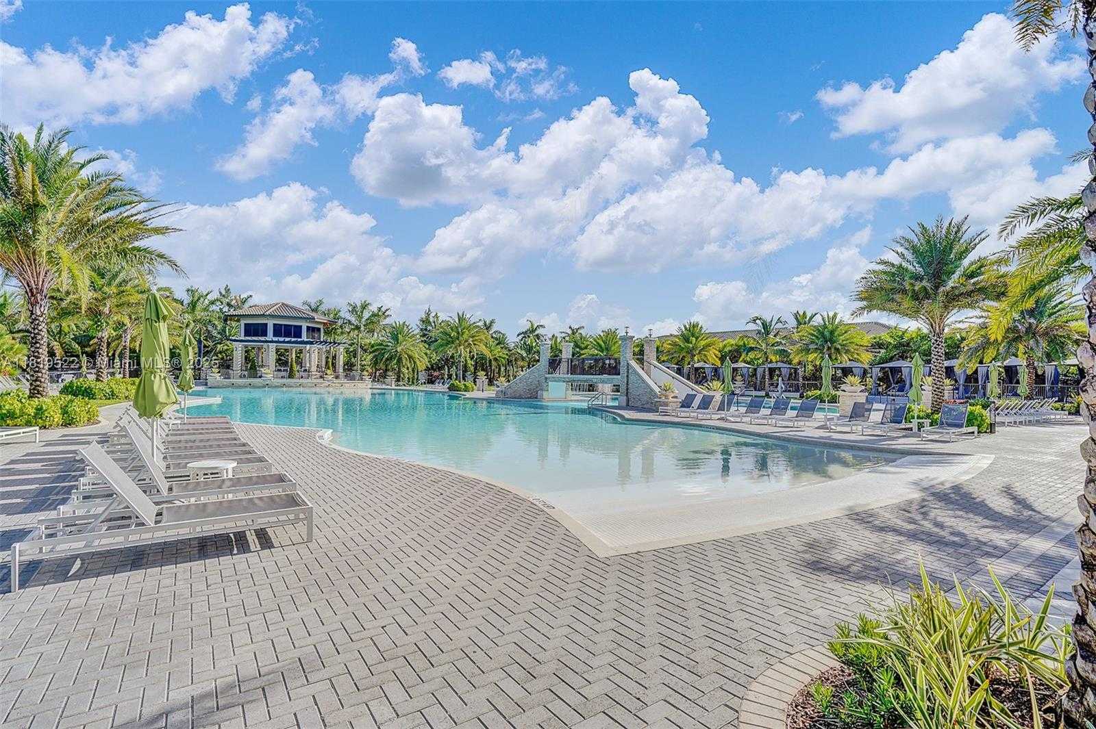 Small Image of 10380 NORTH WEST 88TH TER, Doral Number 43