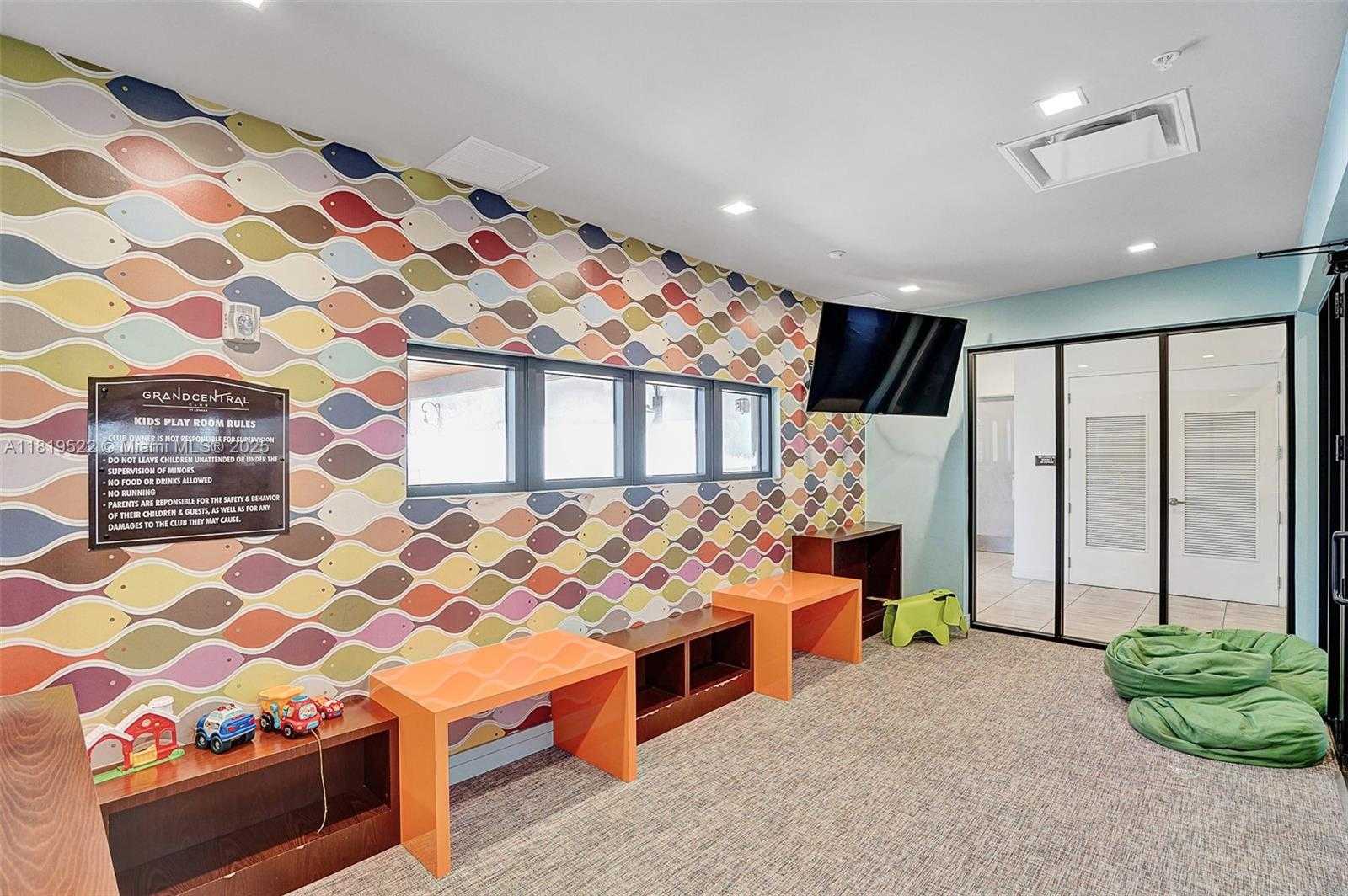 Small Image of 10380 NORTH WEST 88TH TER, Doral Number 50