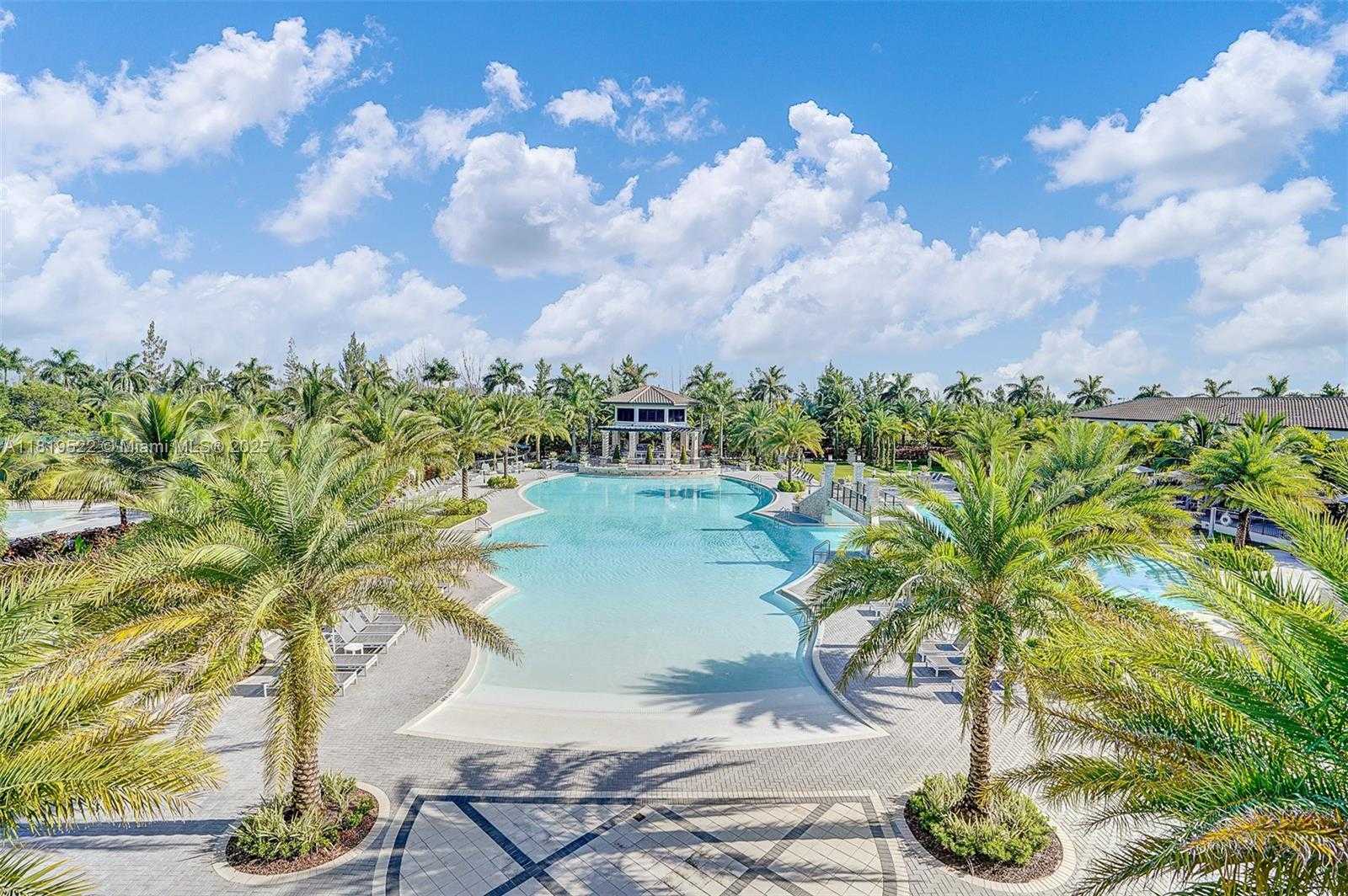 Small Image of 10380 NORTH WEST 88TH TER, Doral Number 51