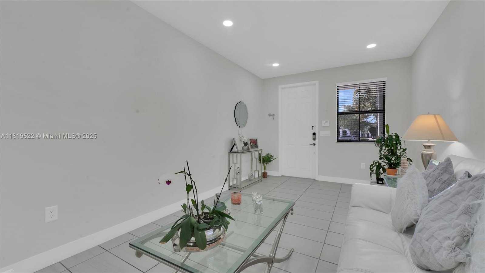 Small Image of 10380 NORTH WEST 88TH TER, Doral Number 6