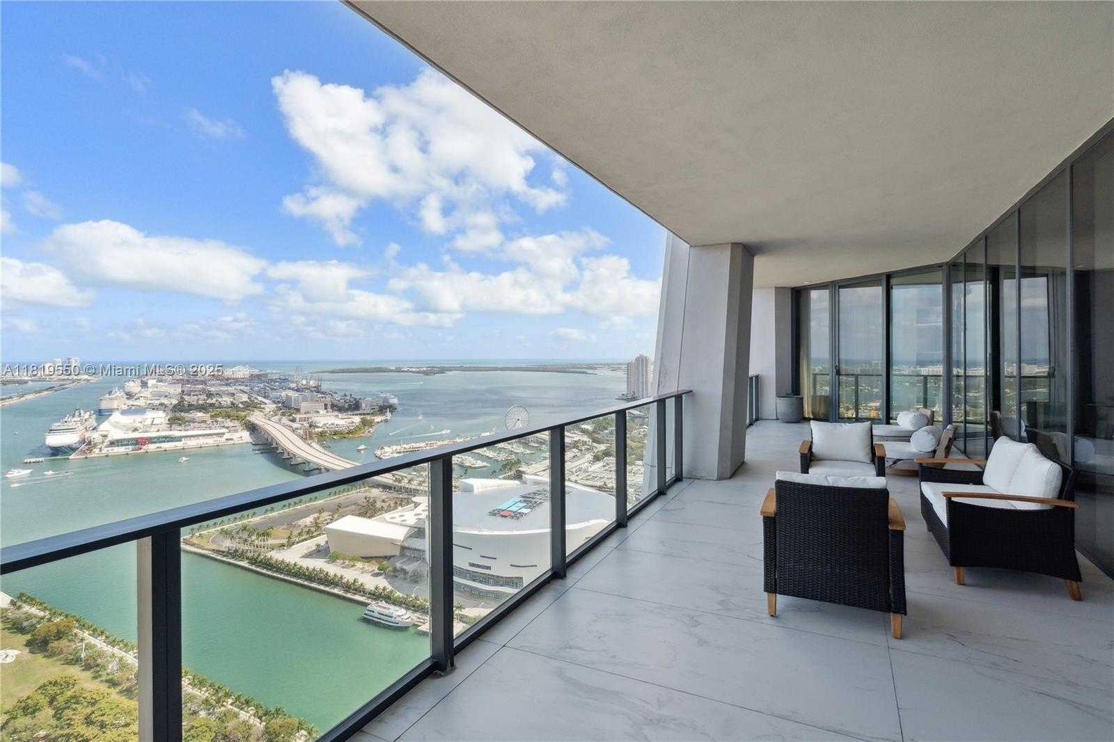 Small Image of 1000 BISCAYNE BLVD #4401, Miami Number 19