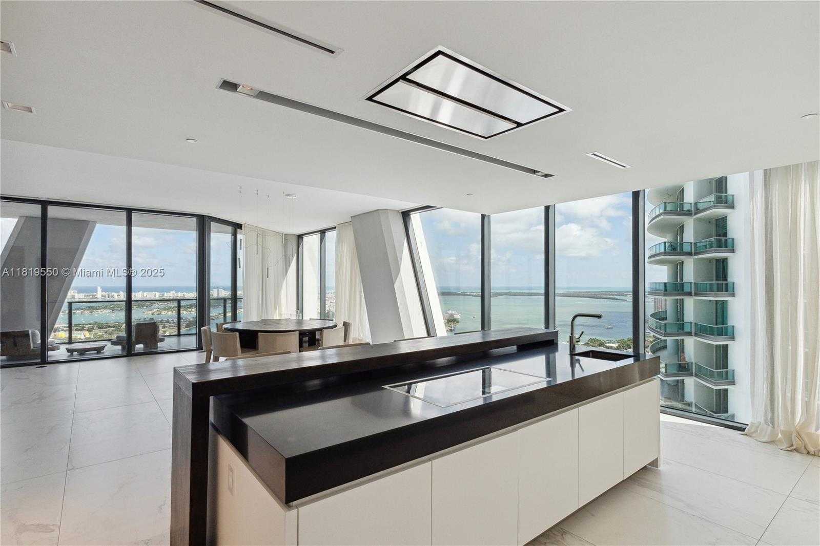 Small Image of 1000 BISCAYNE BLVD #4401, Miami Number 21