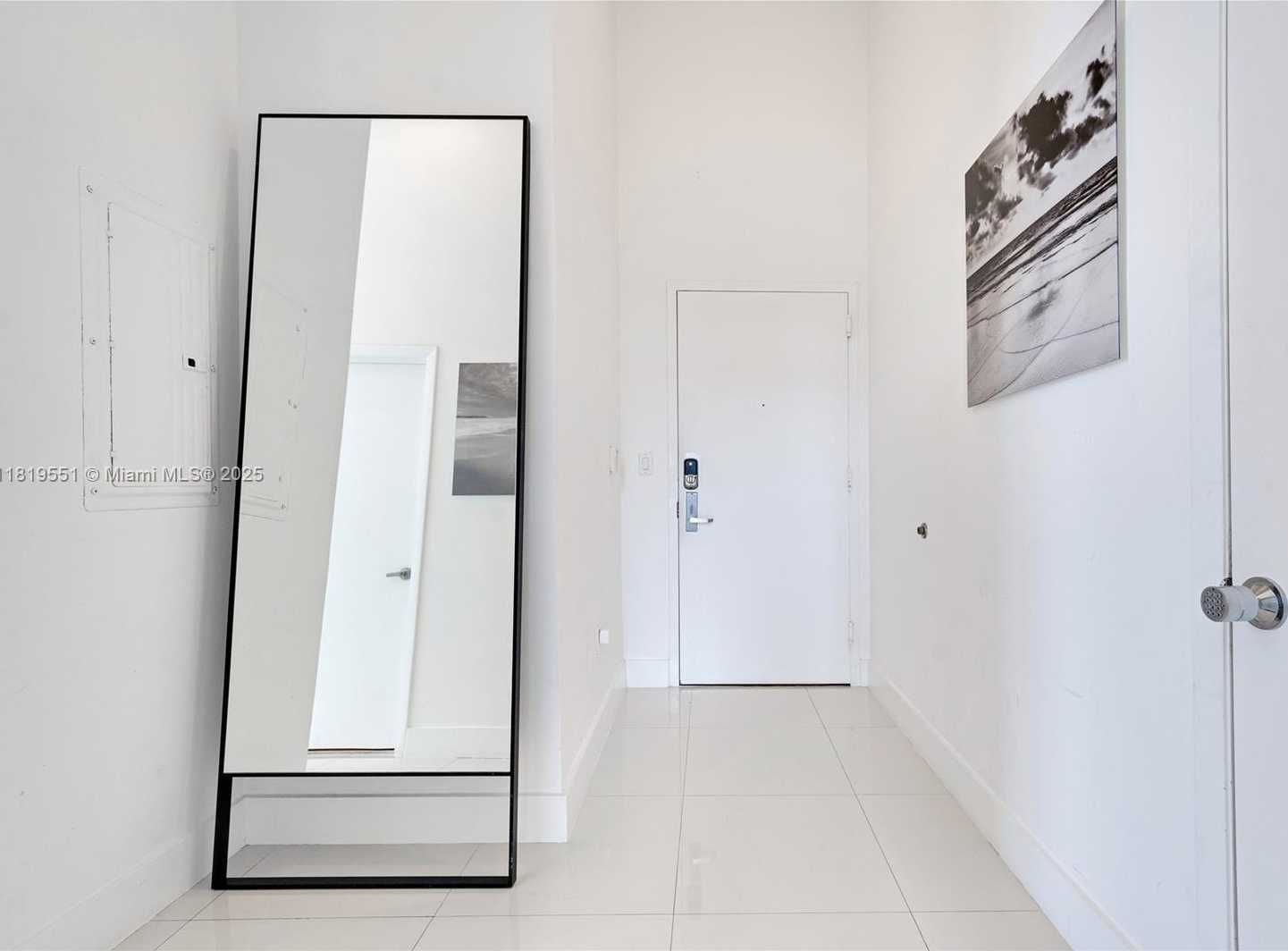 Small Image of 485 BRICKELL AVE #4004, Miami Number 16