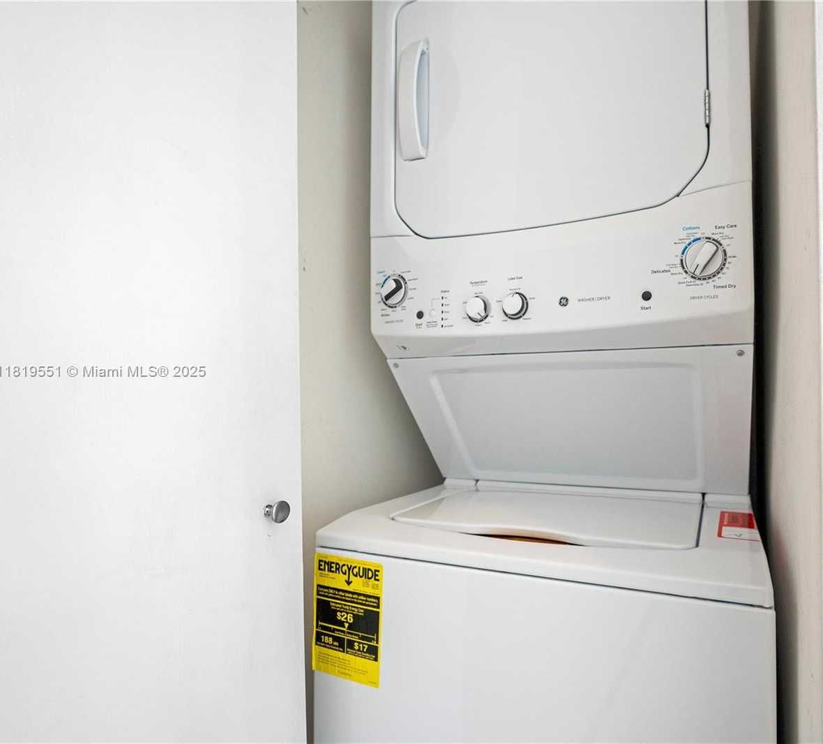Small Image of 485 BRICKELL AVE #4004, Miami Number 21