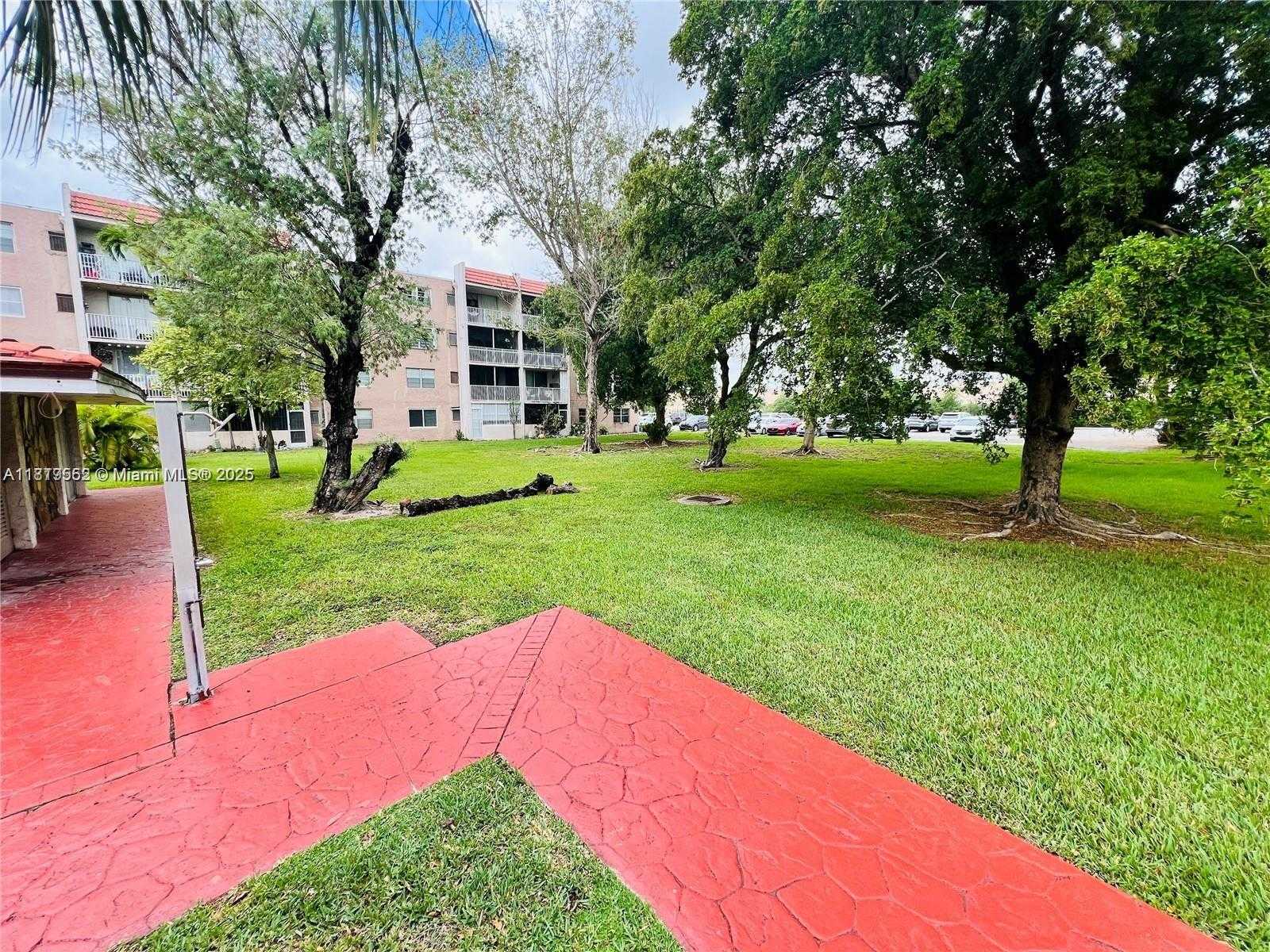 Small Image of 8511 NORTH WEST 8TH ST #103, Miami Number 20