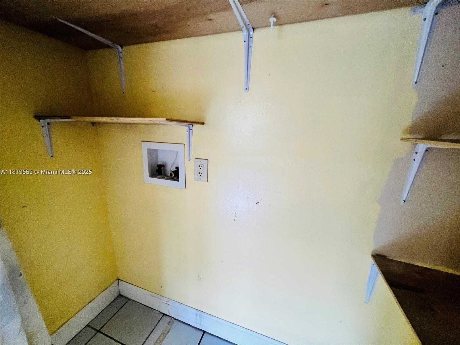 Small Image of 8511 NORTH WEST 8TH ST #103, Miami Number 7