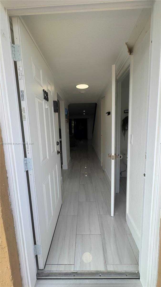 Small Image of 9956 SOUTH WEST 88TH ST #128-1, Miami Number 3