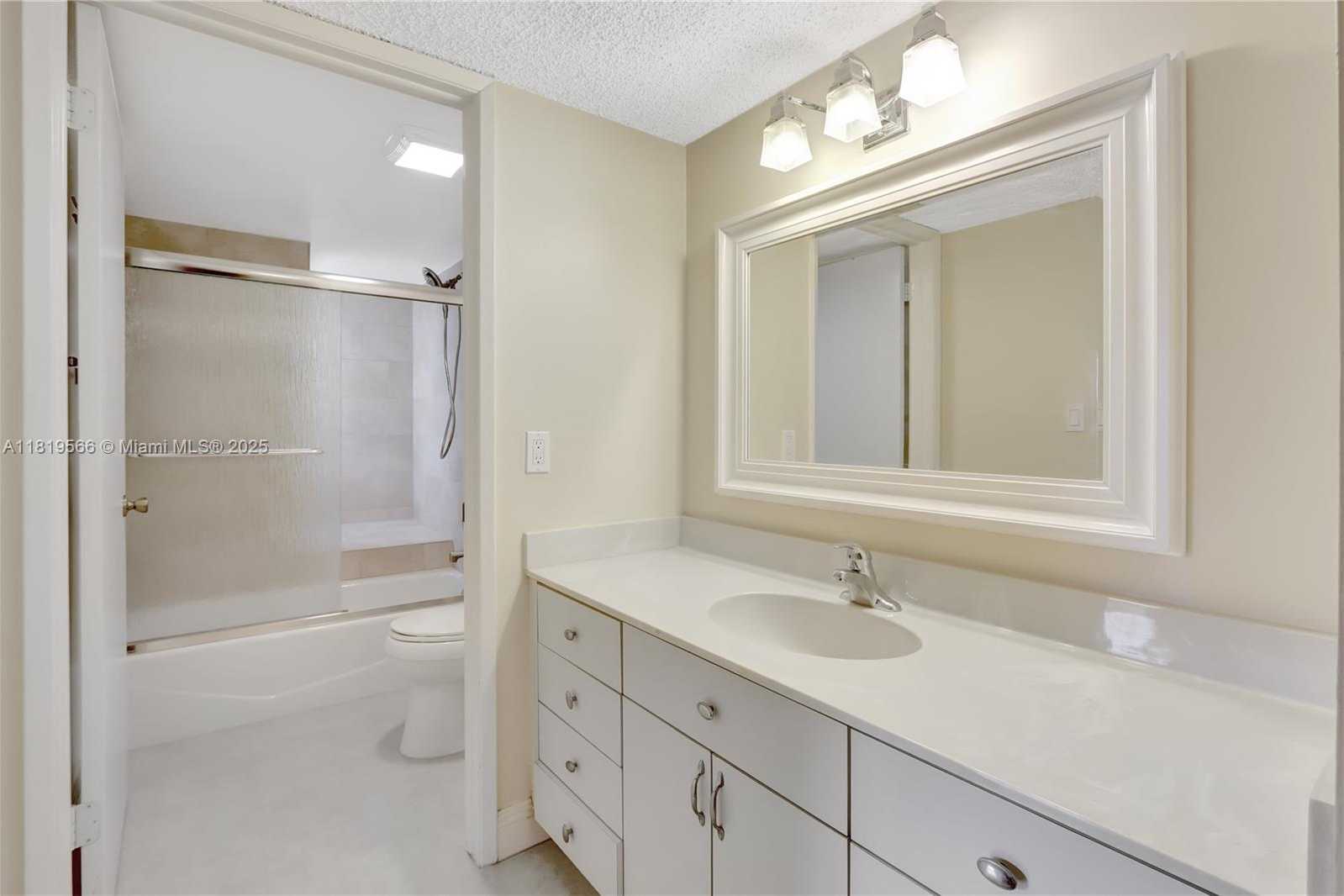 Small Image of 8860 SOUTH WEST 123RD CT #K-104, Miami Number 7