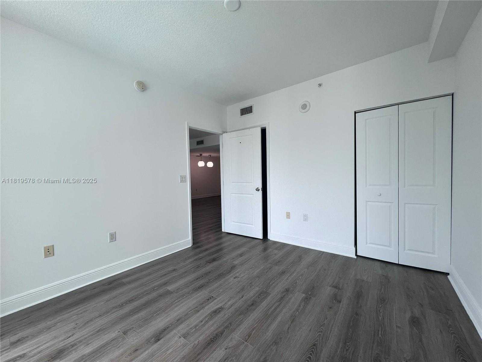 Small Image of 1250 SOUTH MIAMI AVE #2104, Miami Number 9