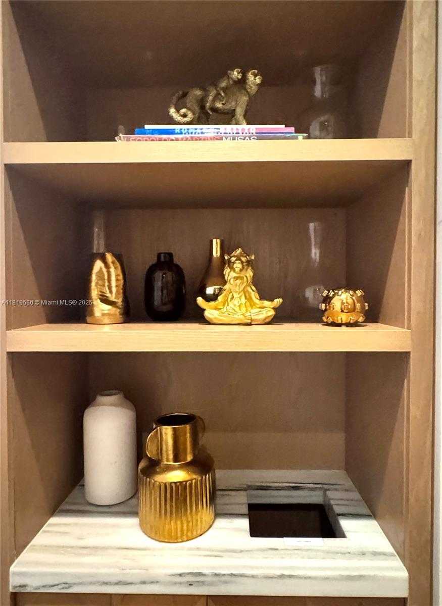 Small Image of 801 SOUTH MIAMI AVE #208, Miami Number 29