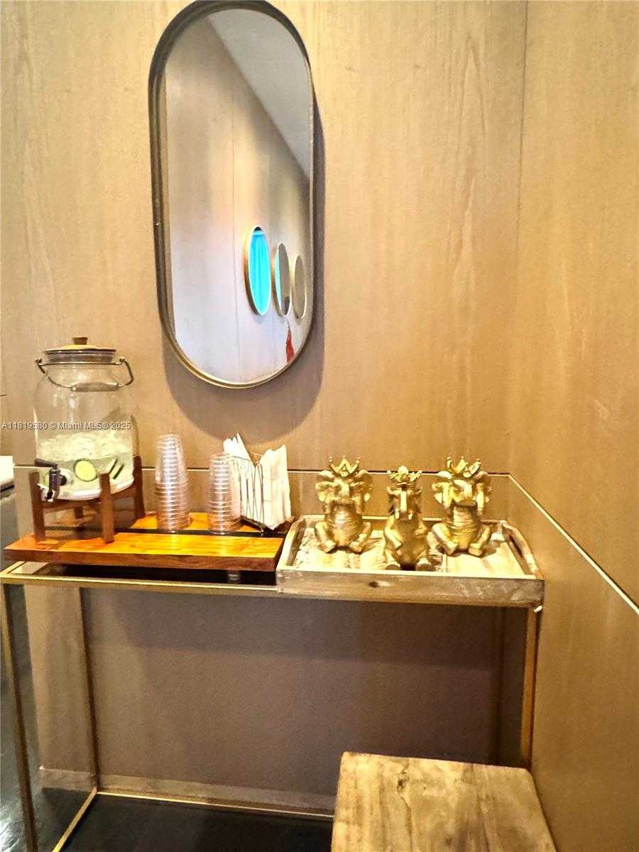 Small Image of 801 SOUTH MIAMI AVE #208, Miami Number 31