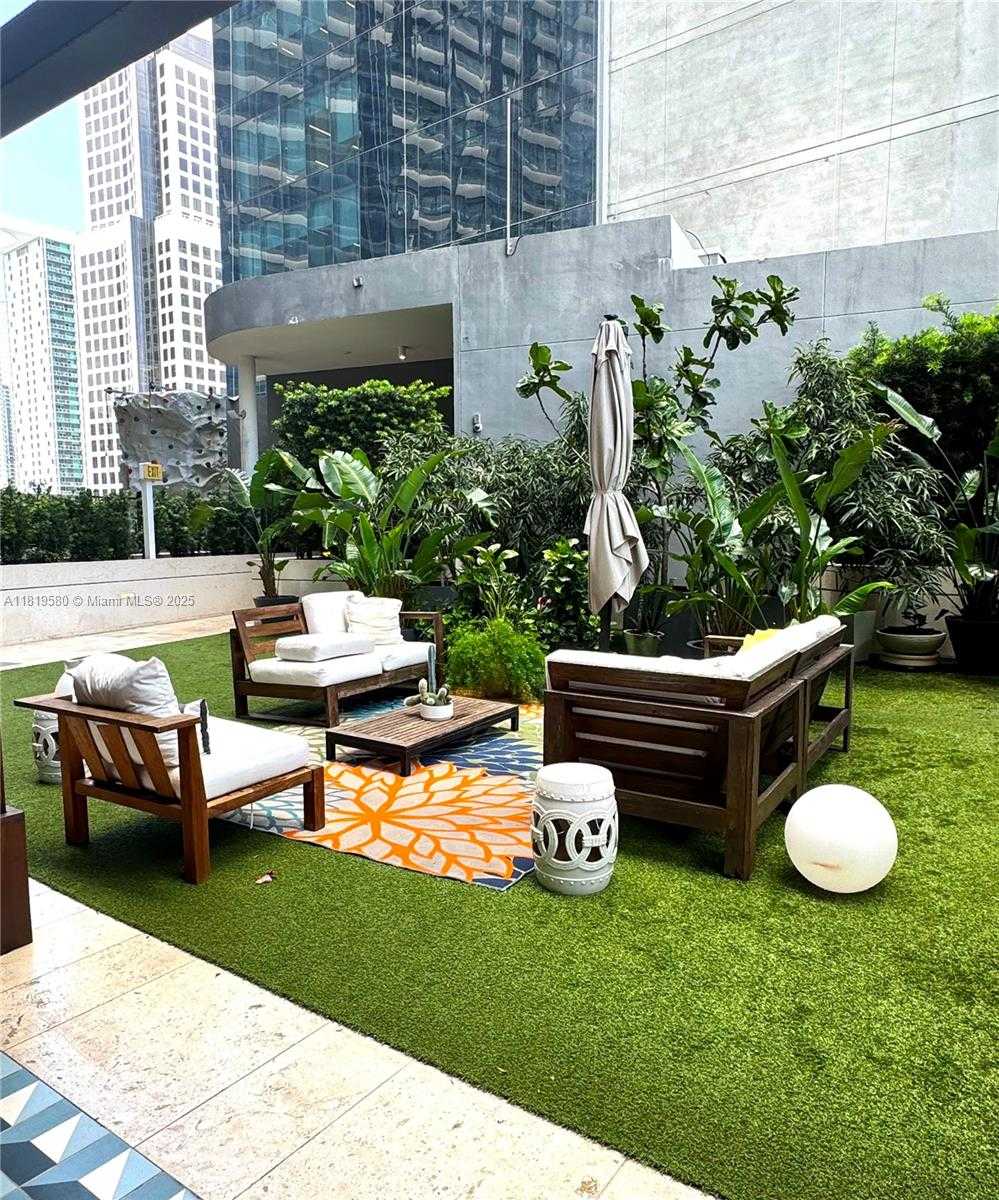 Small Image of 801 SOUTH MIAMI AVE #208, Miami Number 33