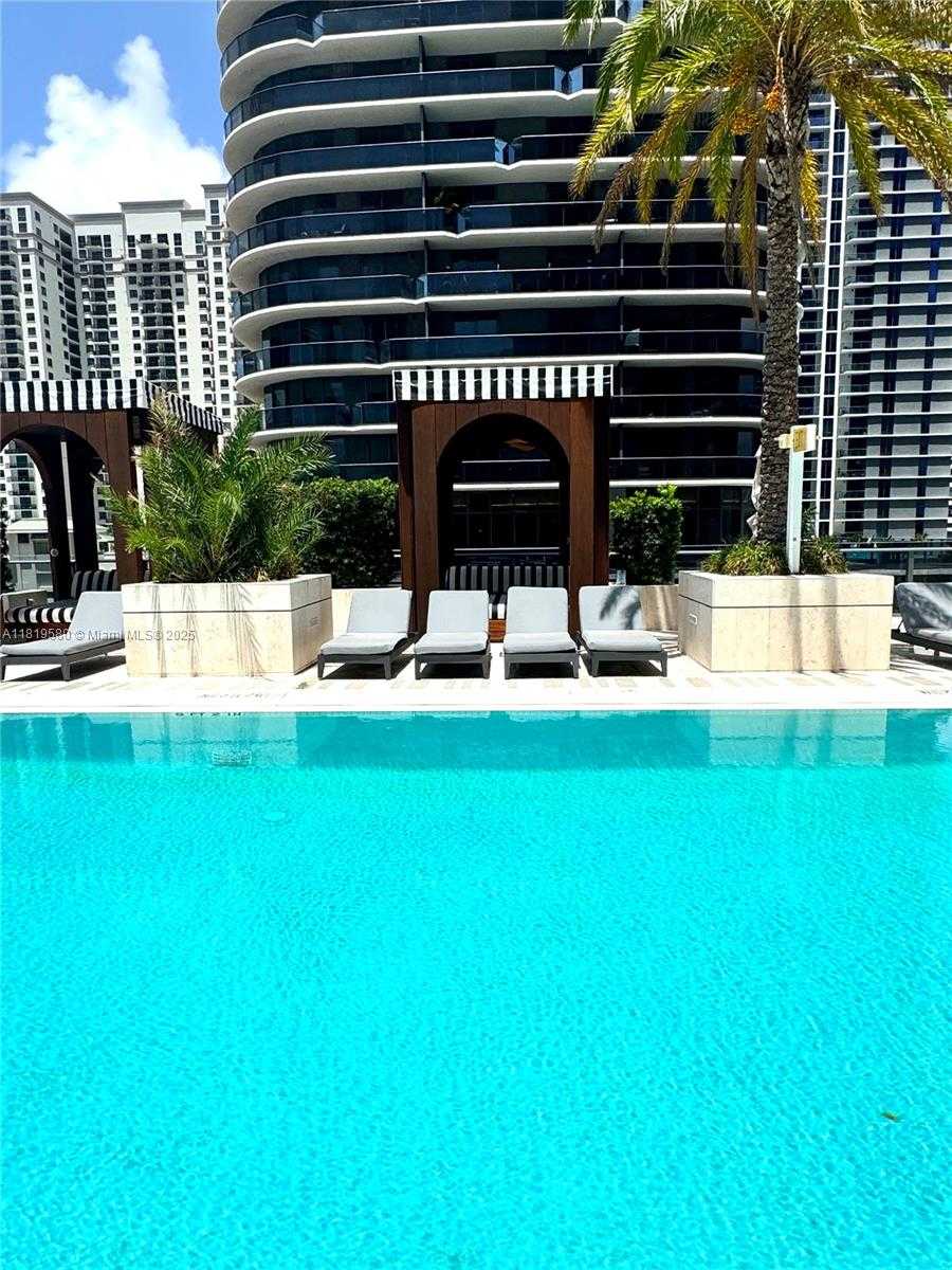 Small Image of 801 SOUTH MIAMI AVE #208, Miami Number 45