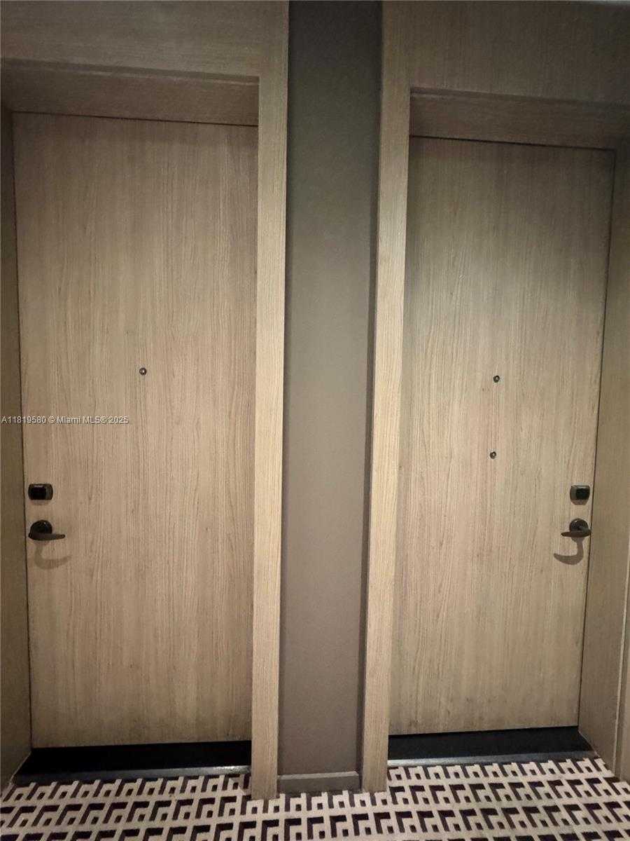 Small Image of 801 SOUTH MIAMI AVE #208, Miami Number 54