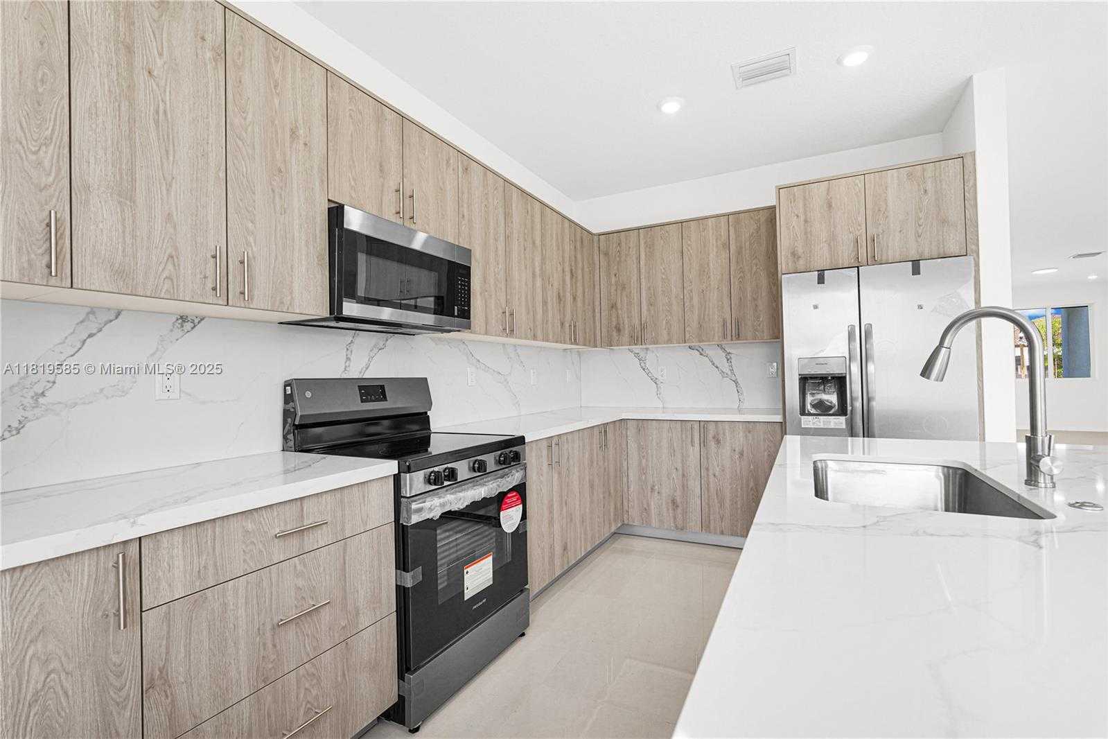 Small Image of 19446 SOUTH WEST 296 ST #A, Homestead Number 26