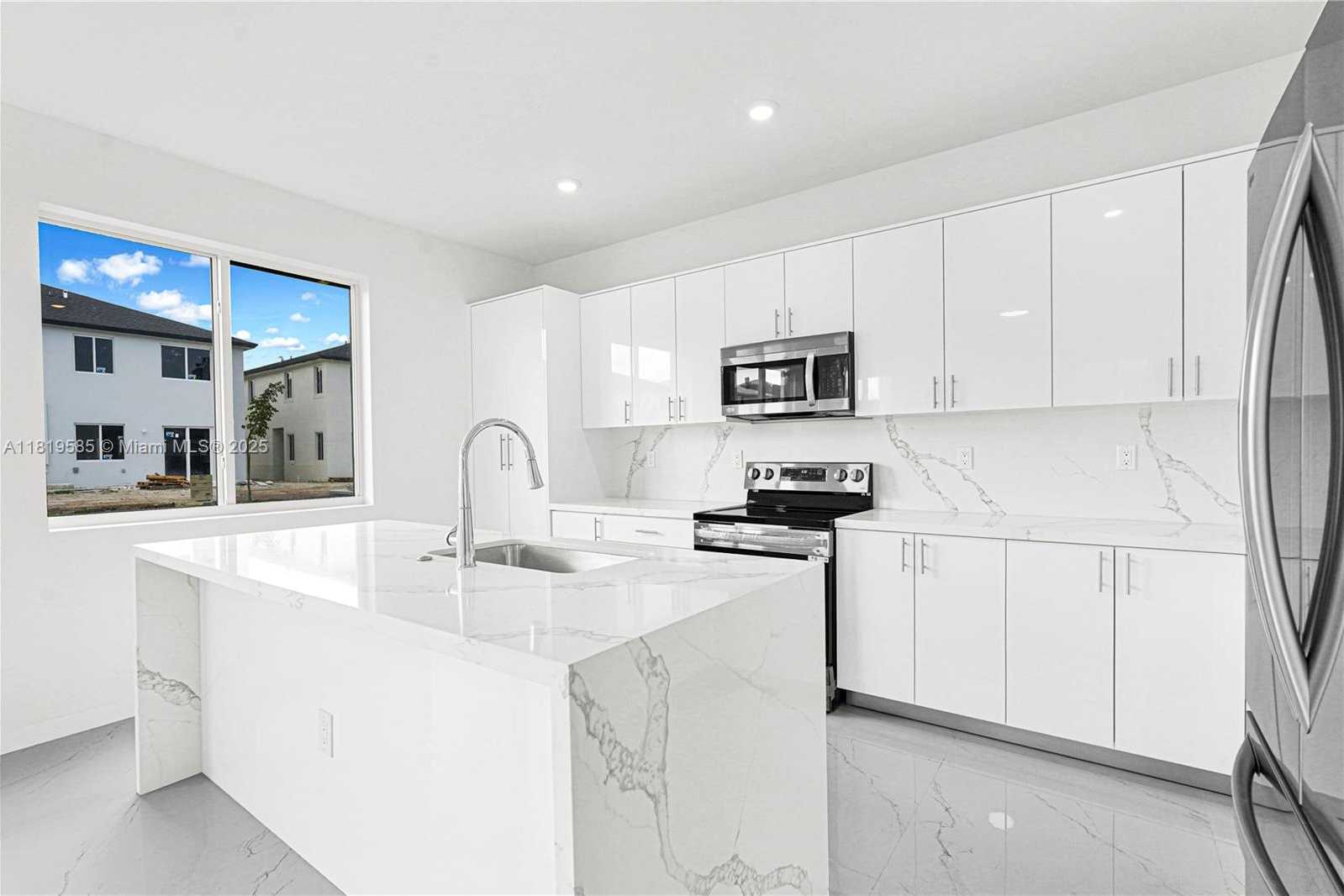 Small Image of 19446 SOUTH WEST 296 ST #A, Homestead Number 3