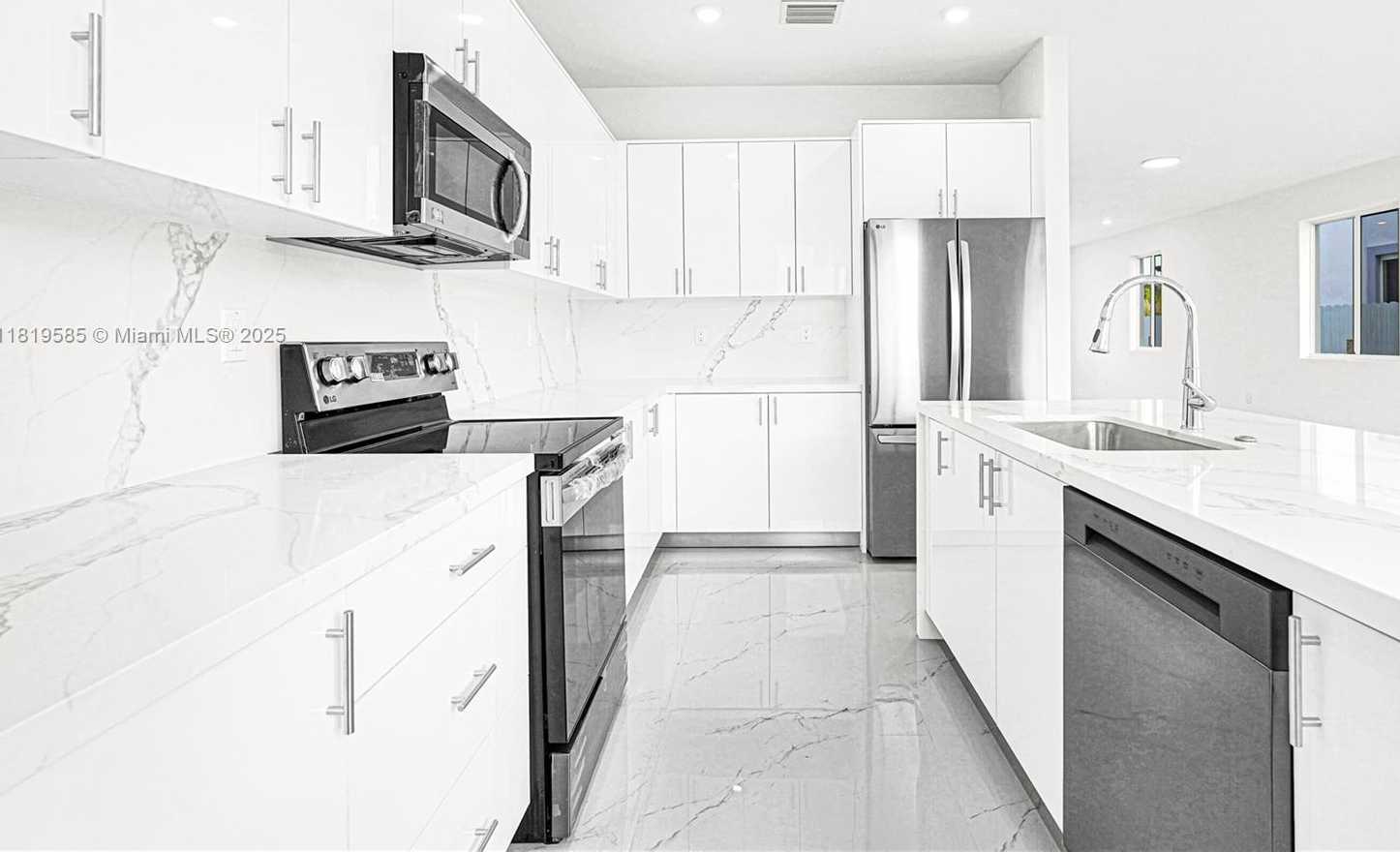 Small Image of 19446 SOUTH WEST 296 ST #A, Homestead Number 8