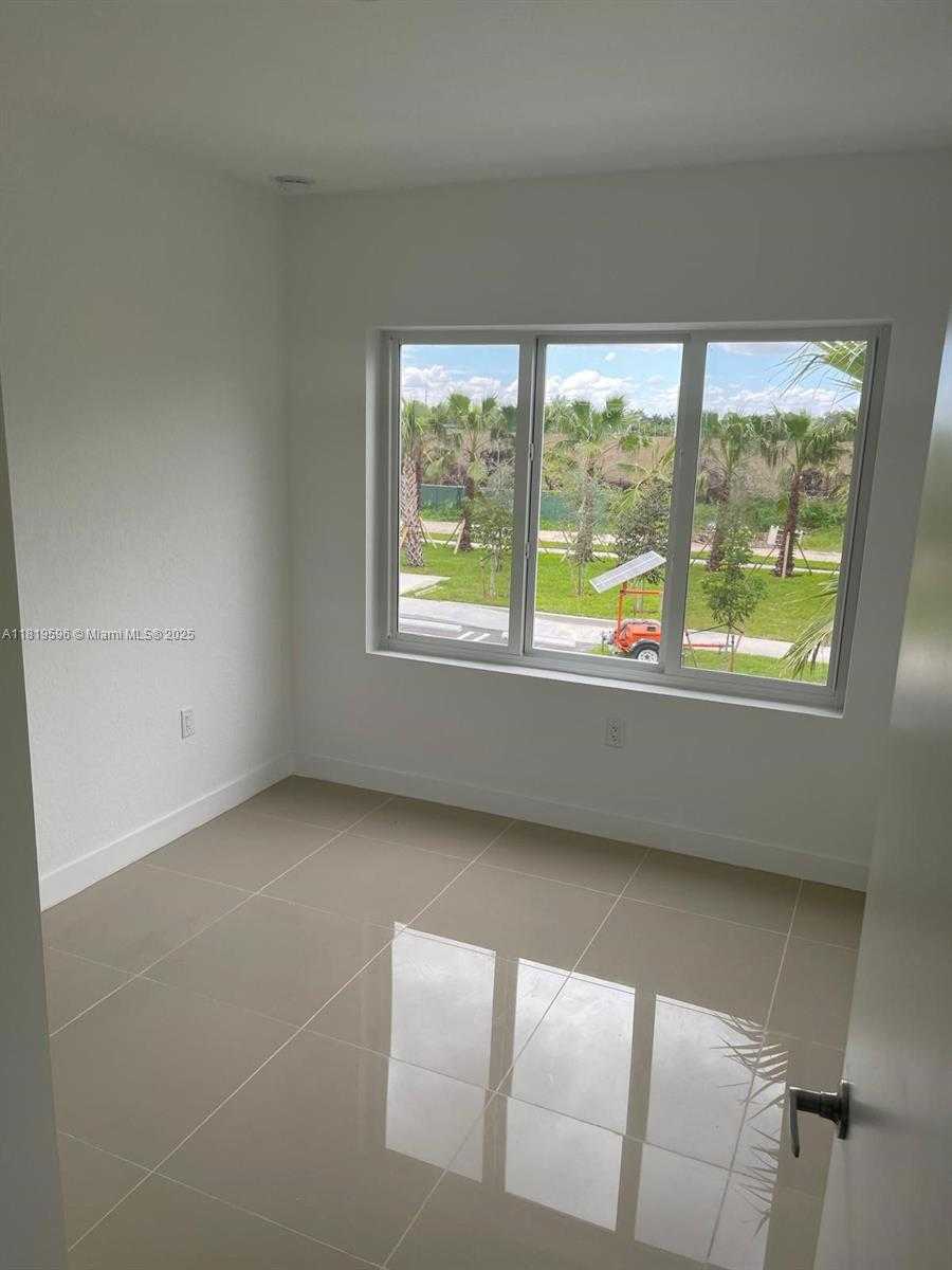 Small Image of 25600 SOUTH WEST 143RD PATH, Homestead Number 10