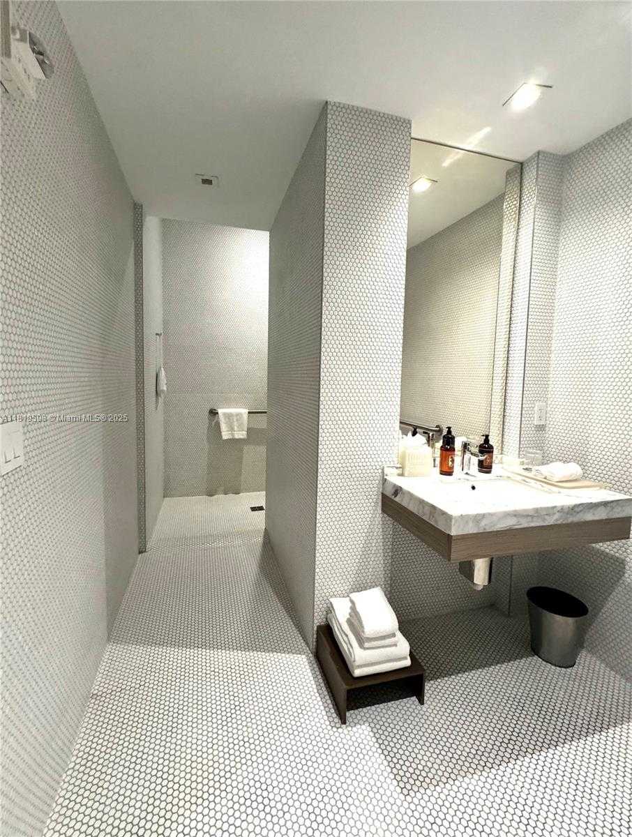 Small Image of 801 SOUTH MIAMI AVE #209, Miami Number 30