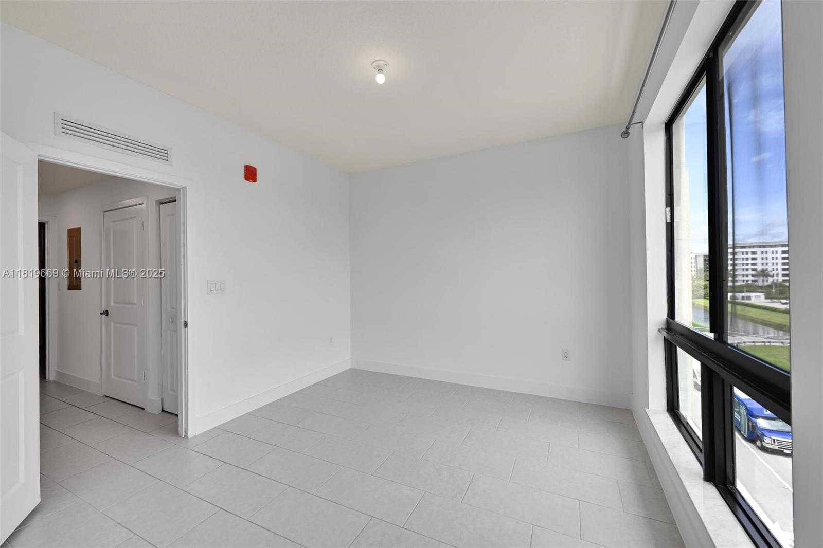 Small Image of 8167 NORTH WEST 41ST ST #E-406, Doral Number 12