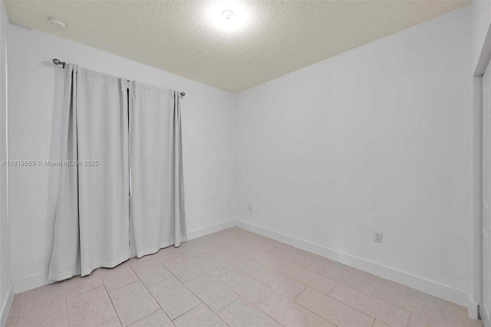 Small Image of 8167 NORTH WEST 41ST ST #E-406, Doral Number 14