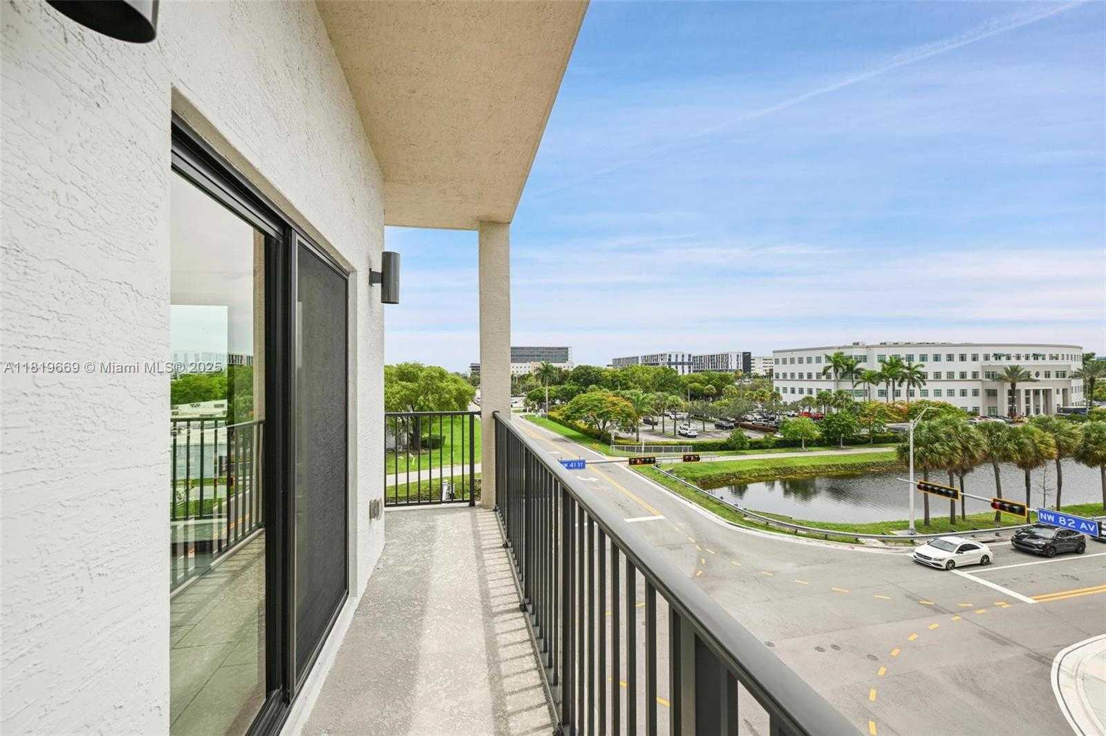 Small Image of 8167 NORTH WEST 41ST ST #E-406, Doral Number 16