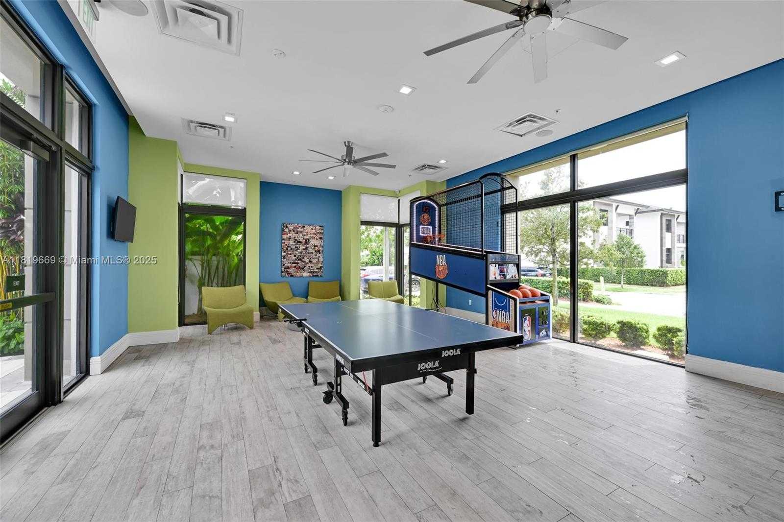 Small Image of 8167 NORTH WEST 41ST ST #E-406, Doral Number 23