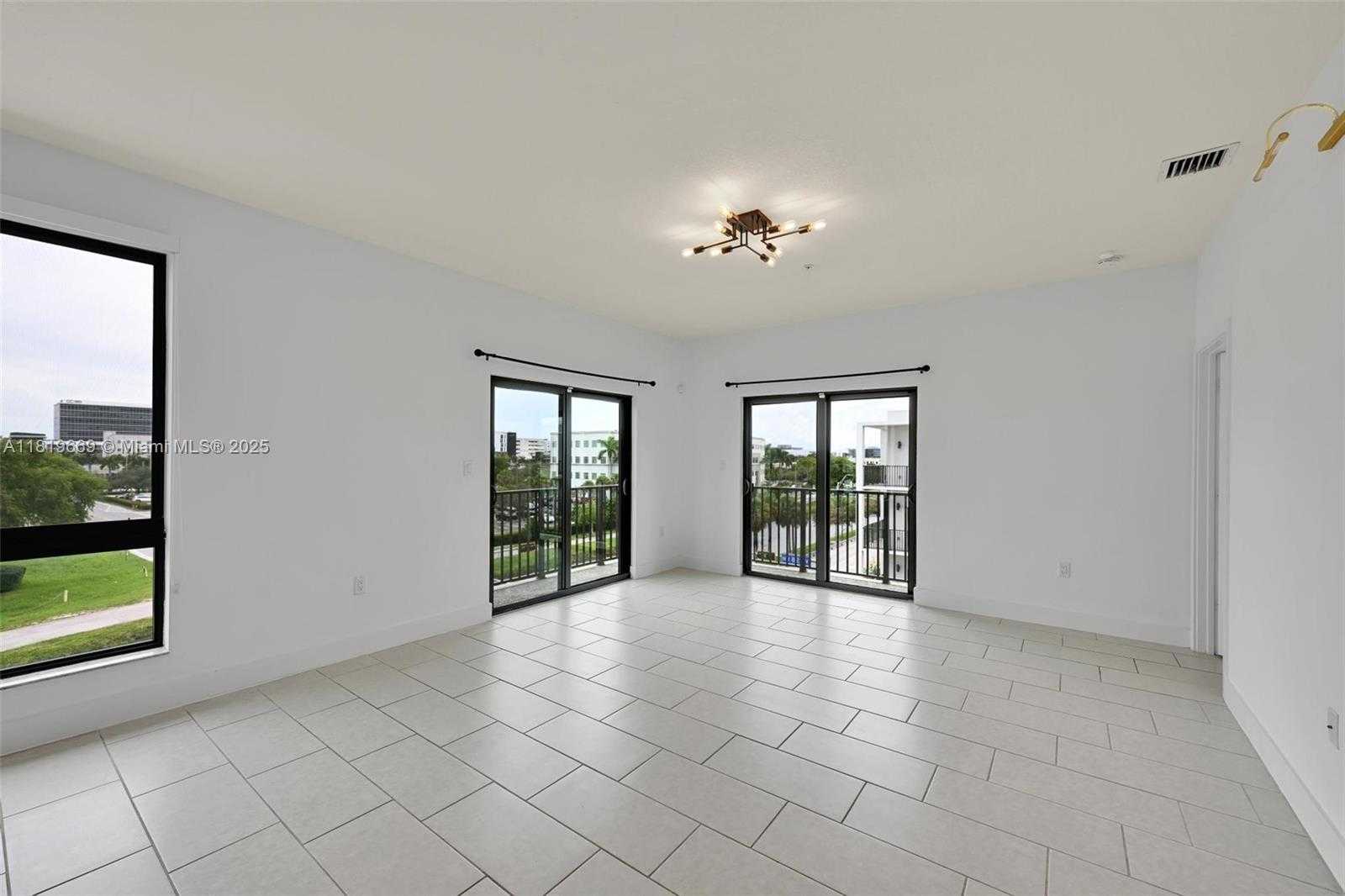Small Image of 8167 NORTH WEST 41ST ST #E-406, Doral Number 7