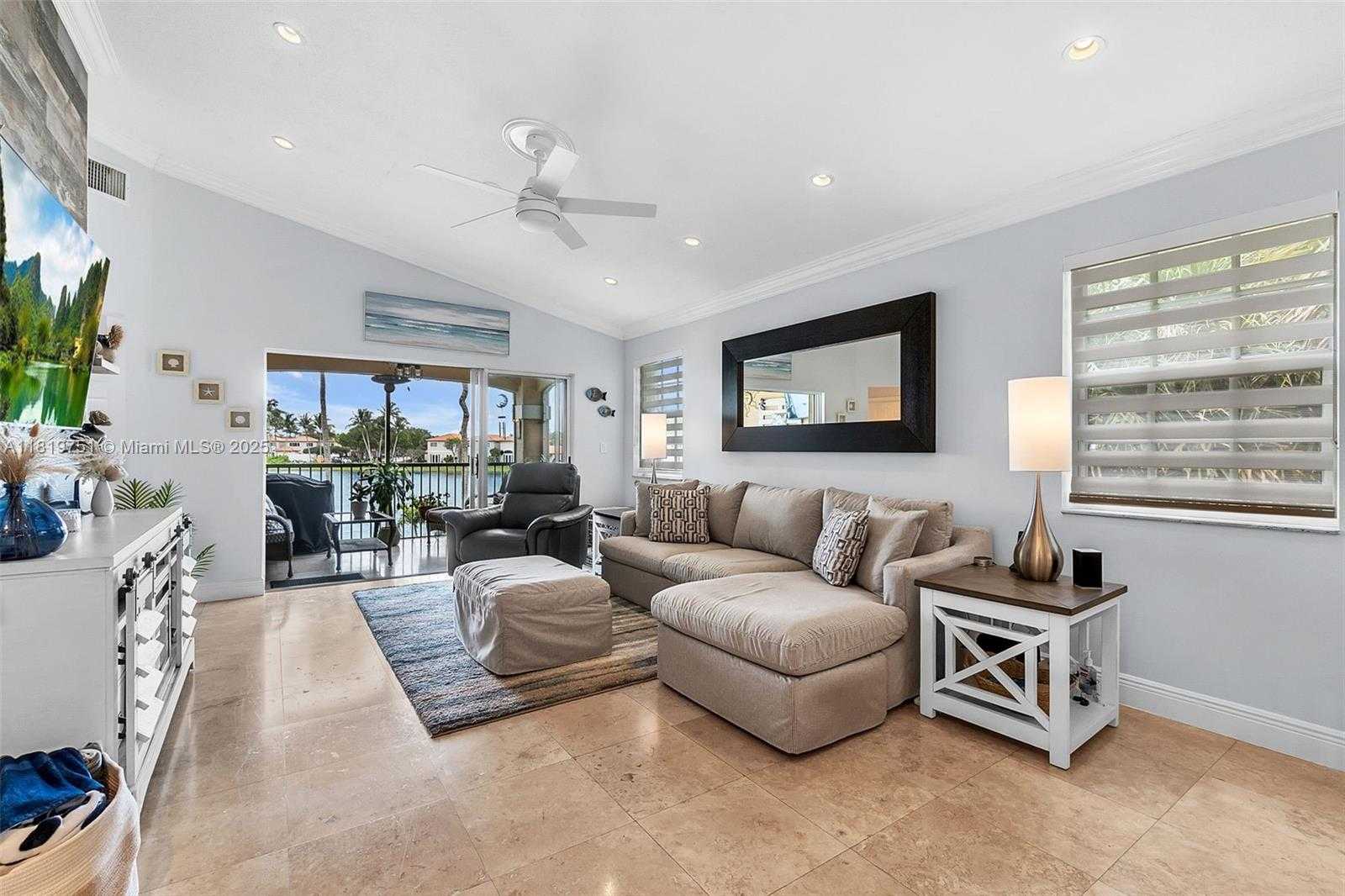 Small Image of 14621 BALGOWAN RD #206-3, Miami Lakes Number 12