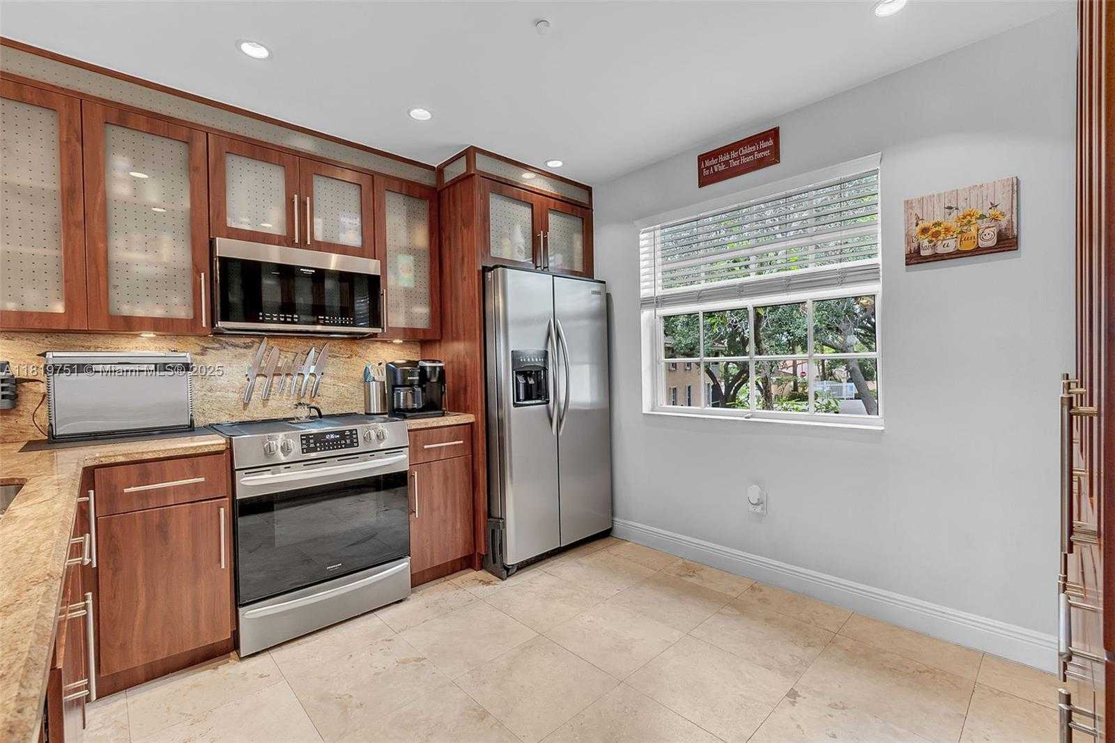 Small Image of 14621 BALGOWAN RD #206-3, Miami Lakes Number 19
