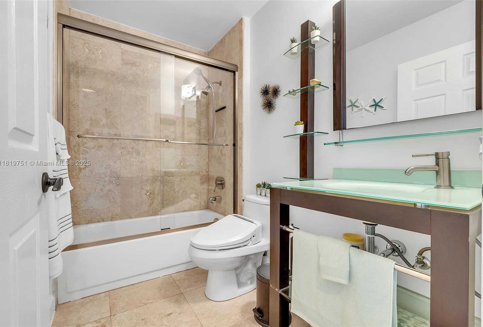 Small Image of 14621 BALGOWAN RD #206-3, Miami Lakes Number 23