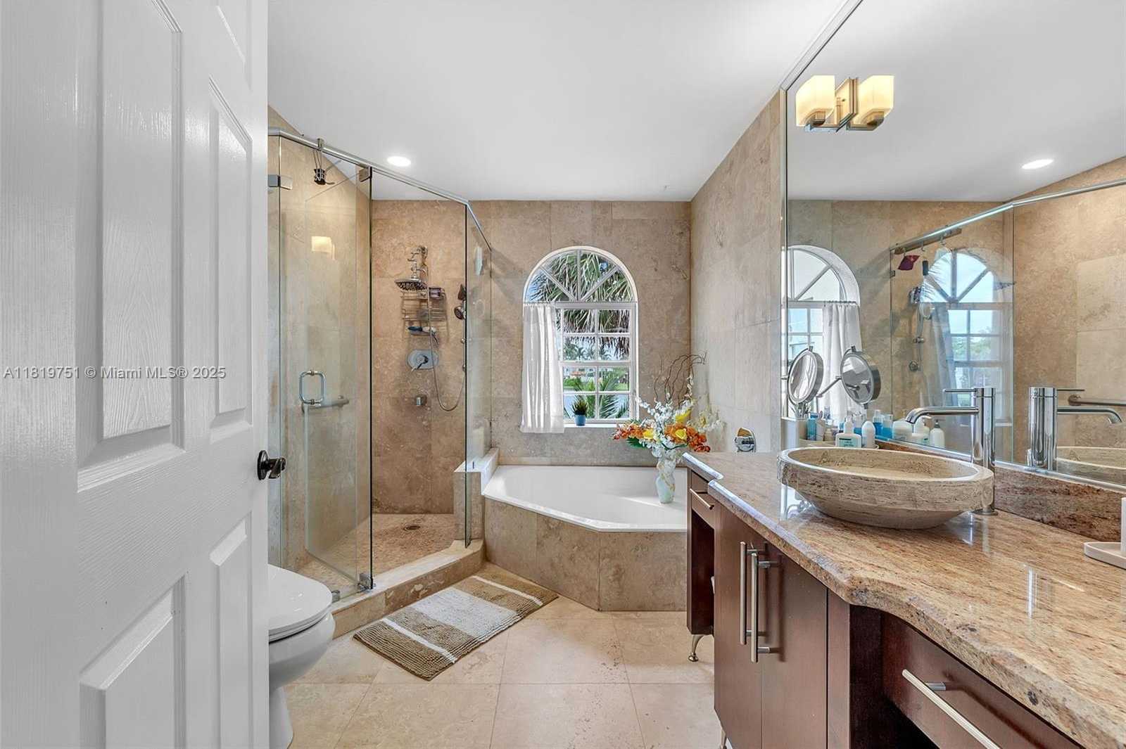 Small Image of 14621 BALGOWAN RD #206-3, Miami Lakes Number 28